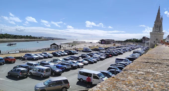 parking esplanade st jean acre