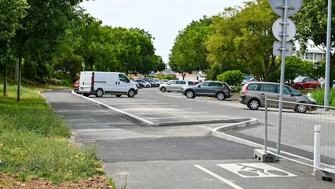 Parking Maubec