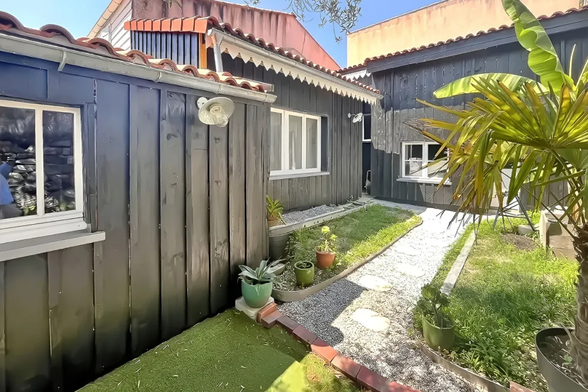 Maison plain-pied Nieul Sur Mer 5 pièces — photo 1/6