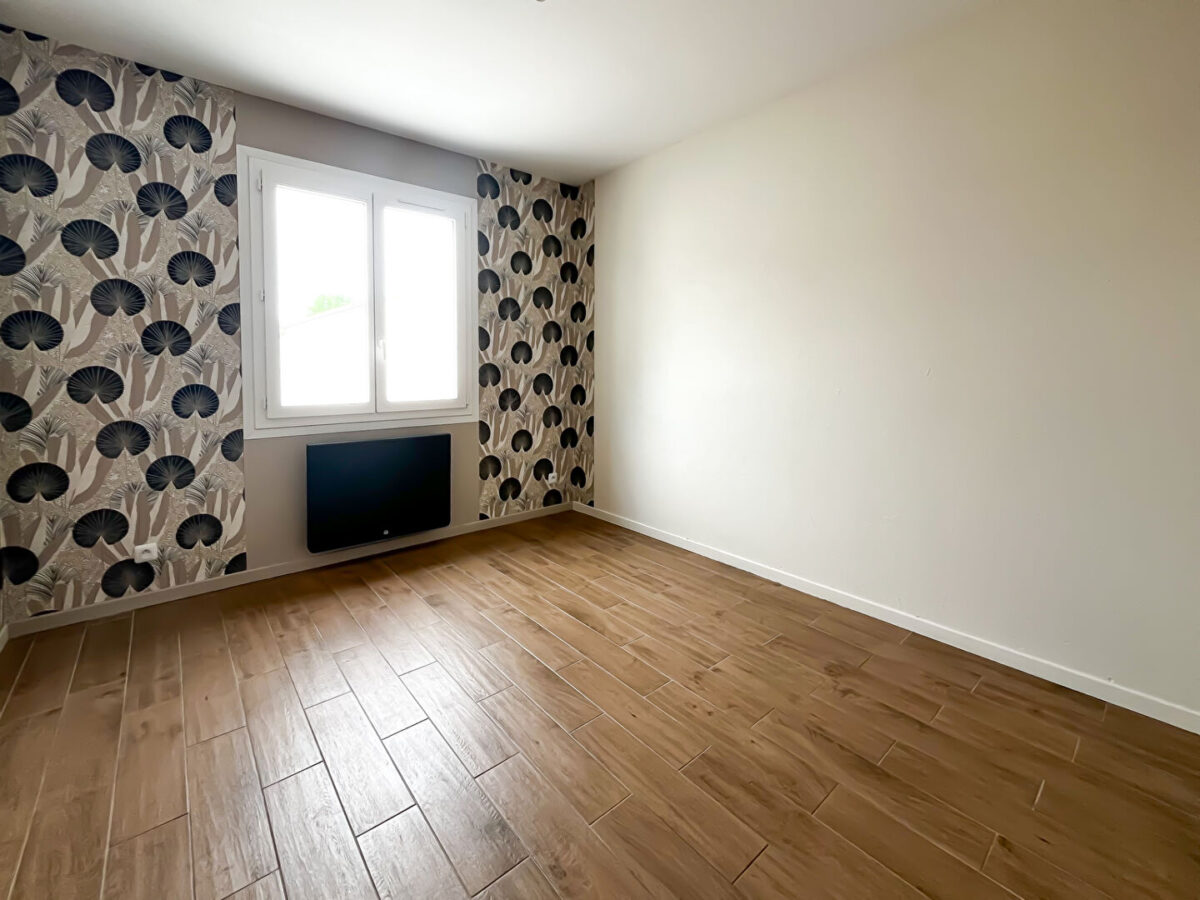 Maison 3/4 chambres Plain-pied 114 m2  sur parcelle de 810 m2 — photo 8/12