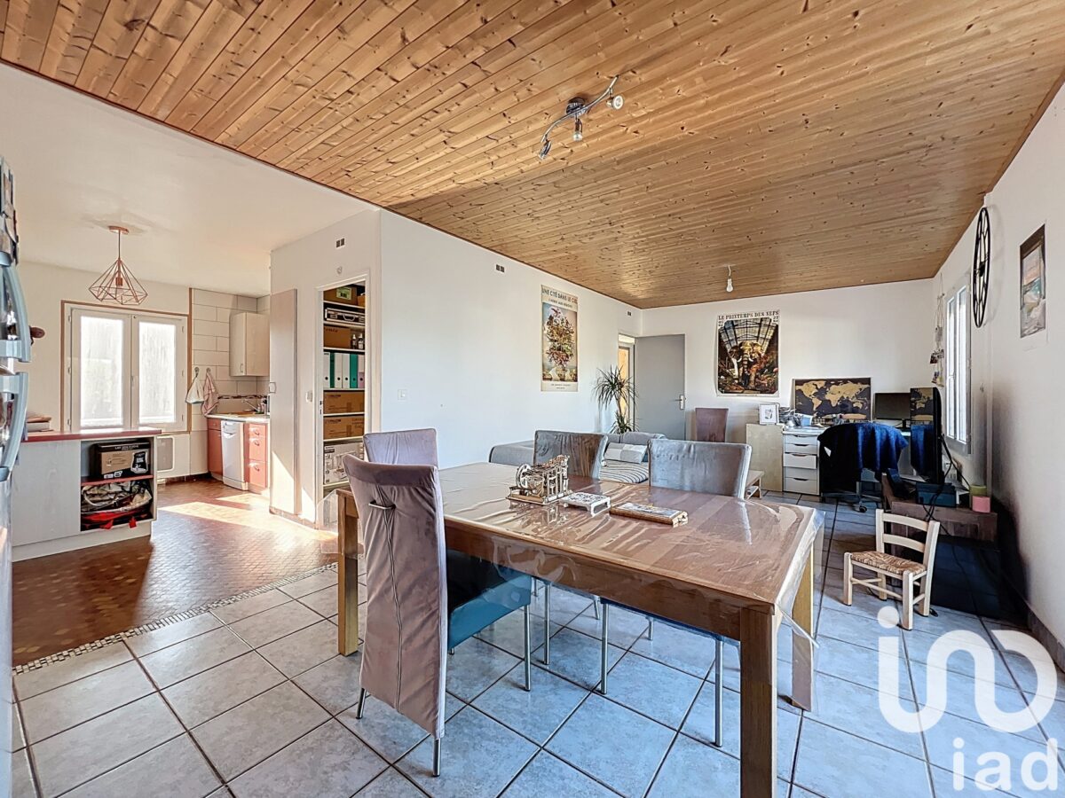 Maison traditionnelle à Marsilly (17137) — 122 m², 6 pièces — photo 2/8
