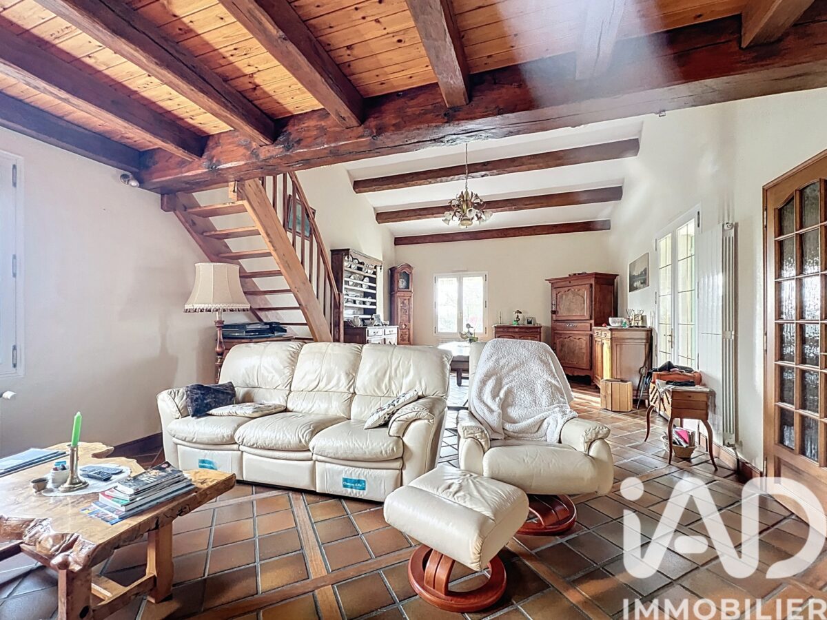 Maison d’architecte à Marans (17230) — 220 m², 6 pièces — photo 4/8