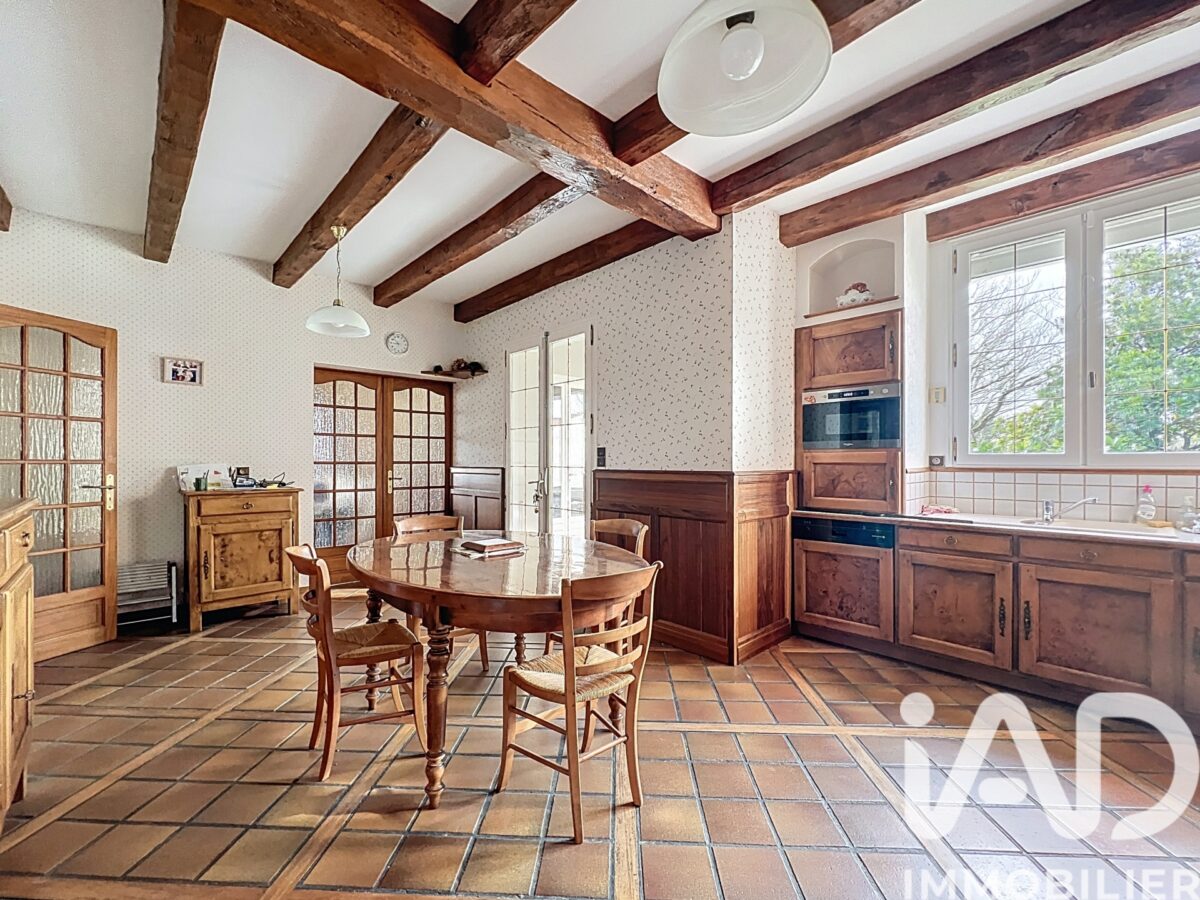 Maison d’architecte à Marans (17230) — 220 m², 6 pièces — photo 6/8