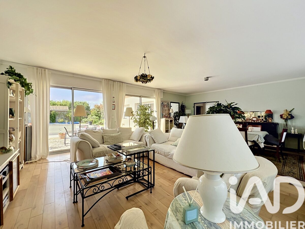 Maison traditionnelle à Charron (17230) — 147 m², 6 pièces — photo 4/8