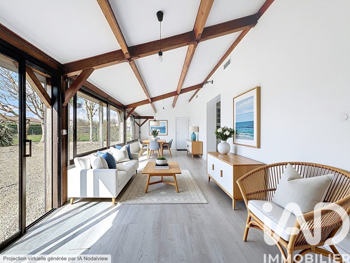 Maison à Charron (17230) — 120.8 m², 5 pièces — photo 1/8