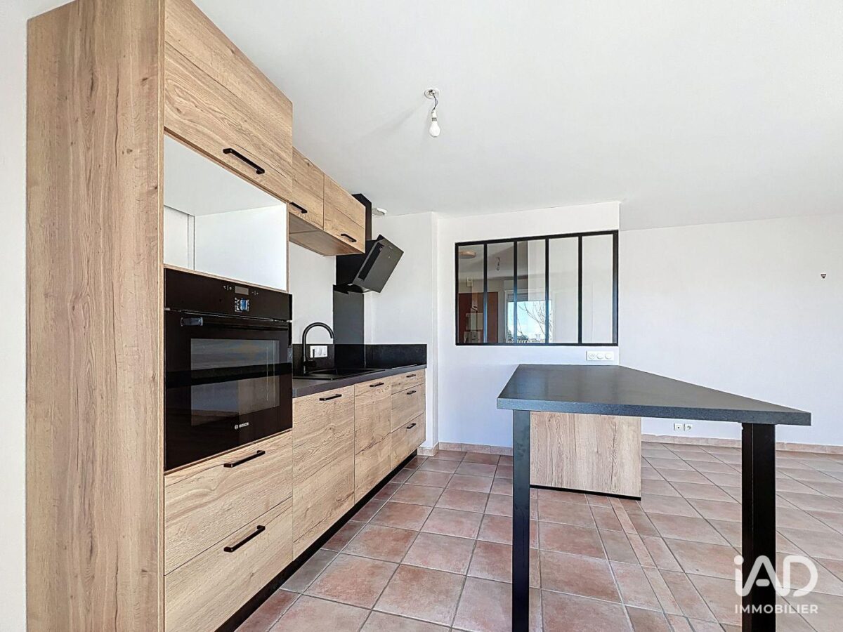Appartement à CLAVETTE (17220) — 62 m², 3 pièces — photo 5/8