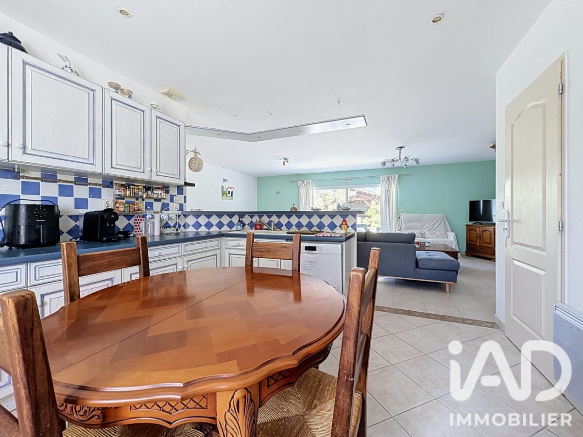 Maison traditionnelle à Charron (17230) — 101 m², 4 pièces — photo 5/8