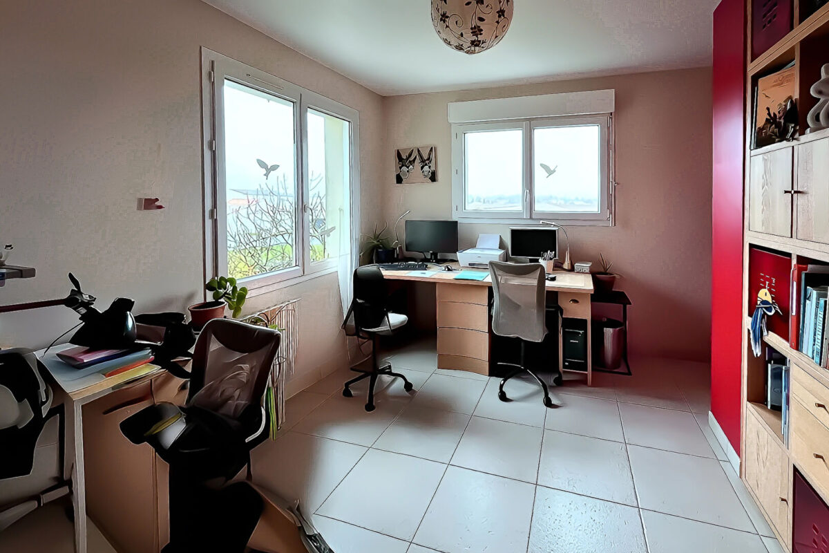 Maison Sainte Soulle 5 pièce(s) – 4 chambres & bureau – 890 m2 de parcelle — photo 12/12