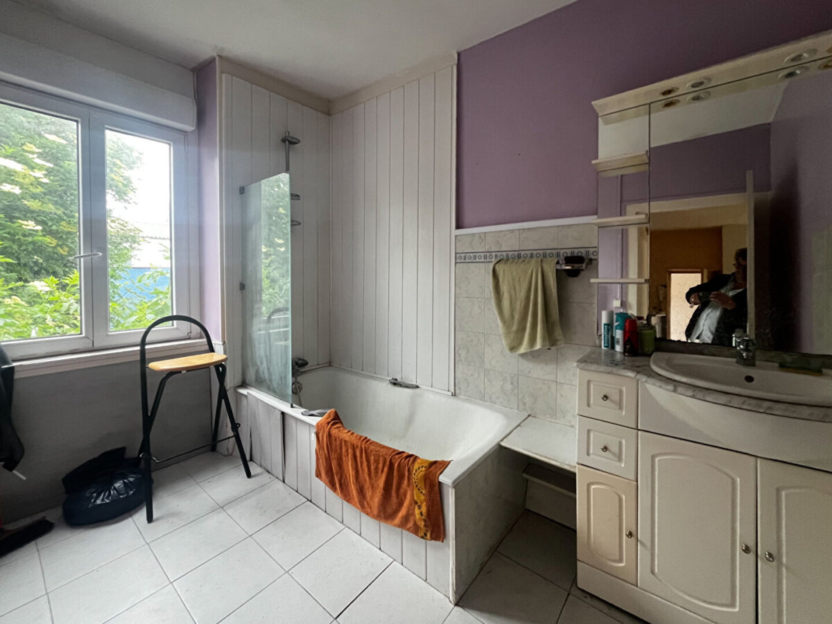 Maison Aytre 4 pièce(s) 100 m2 : Appartement 2 pièces & Boutique — photo 5/12