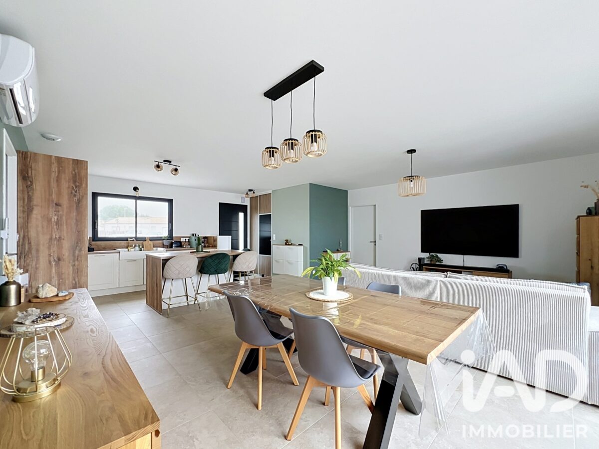 Maison à Charron (17230) — 110 m², 5 pièces — photo 2/8
