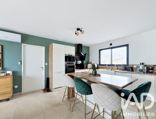 Maison à Charron (17230) — 110 m², 5 pièces