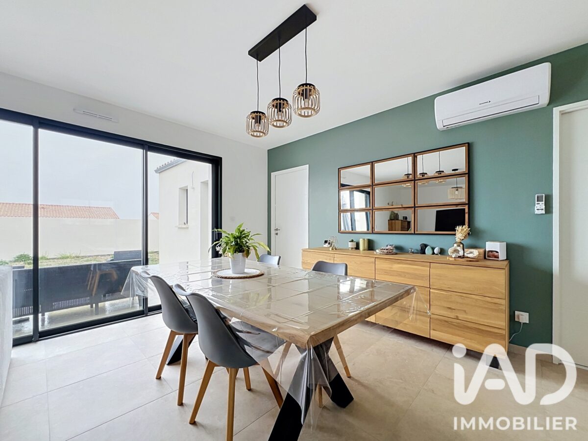 Maison à Charron (17230) — 110 m², 5 pièces — photo 6/8